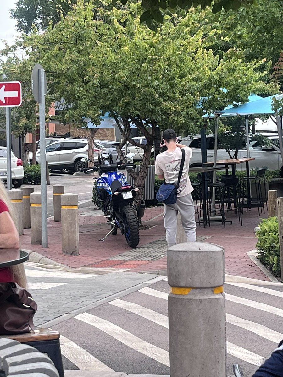 When you are this good looking...it is inevitable that the paparazzi follows you around!! 

#Yamato