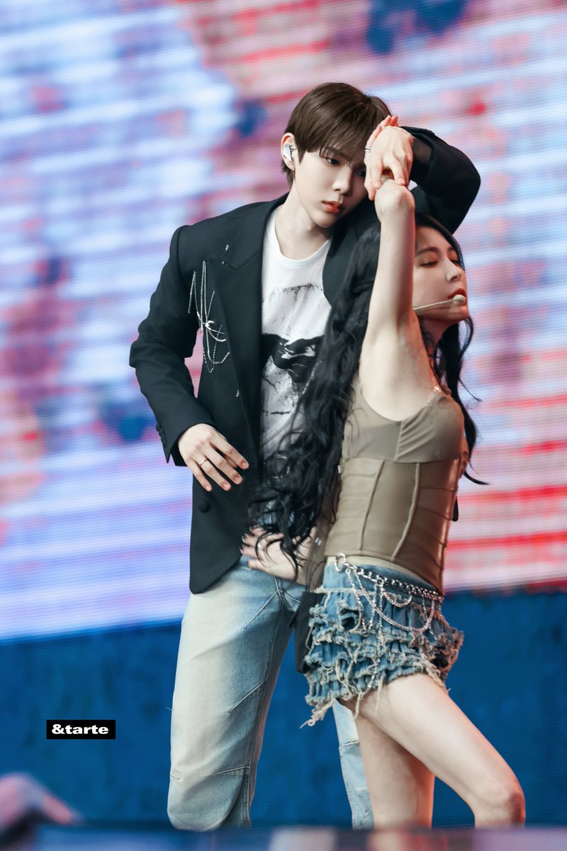 taroxtarte's tweet photo. 250112 SMTOWN in Seoul  DAY 2

One and the only

#SHOTARO #쇼타로 #将太郎 #ショウタロウ
#RIIZE #라이즈
#SMTOWNLIVE2025 https://t.co/8pyWstJJaV