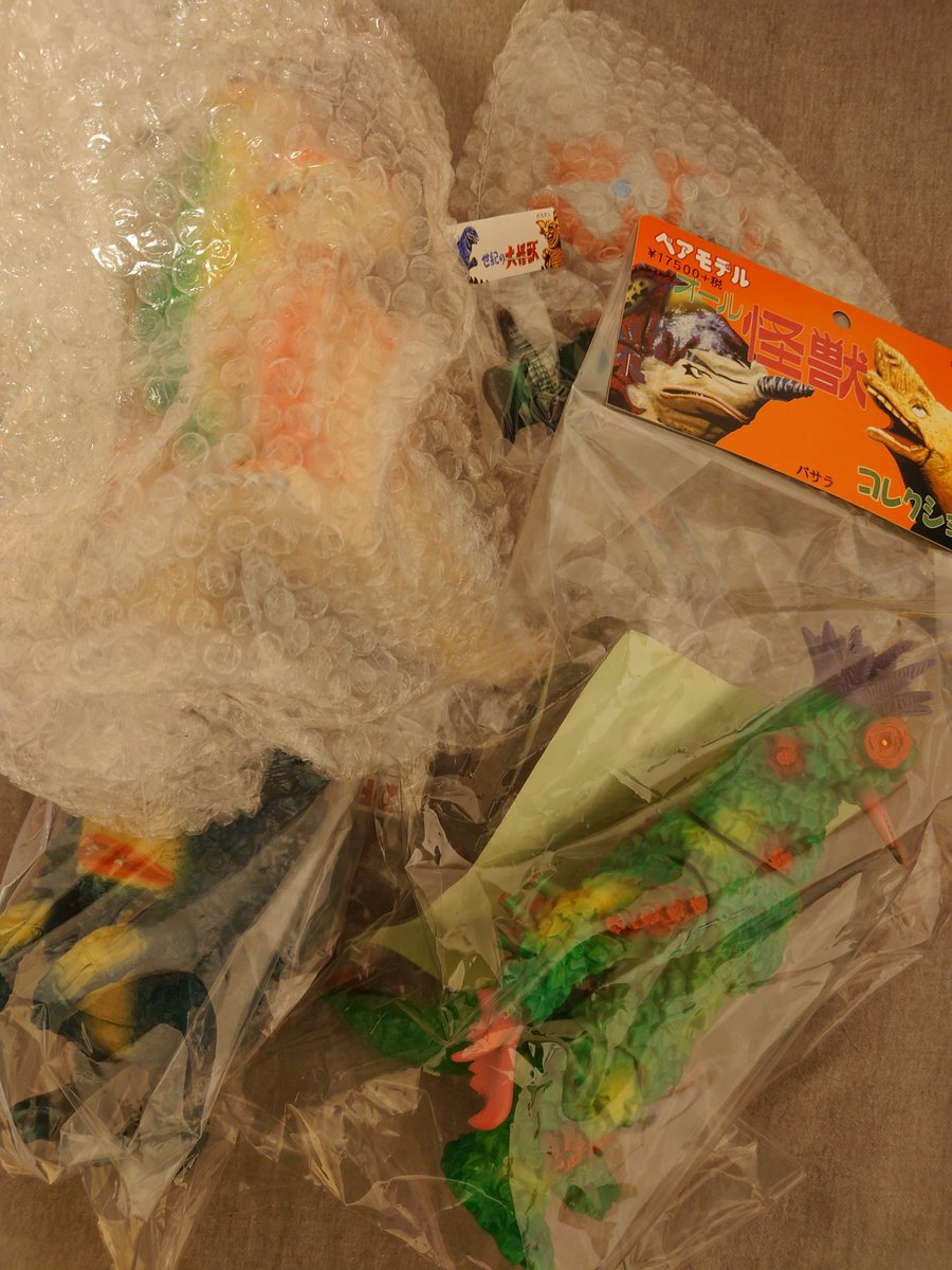 今日の戦利品
ベアモデルのバサラ、結構迷ったけど、実物見たら買っちゃいました。
マーミットさんの新作と再販も予約できた〜