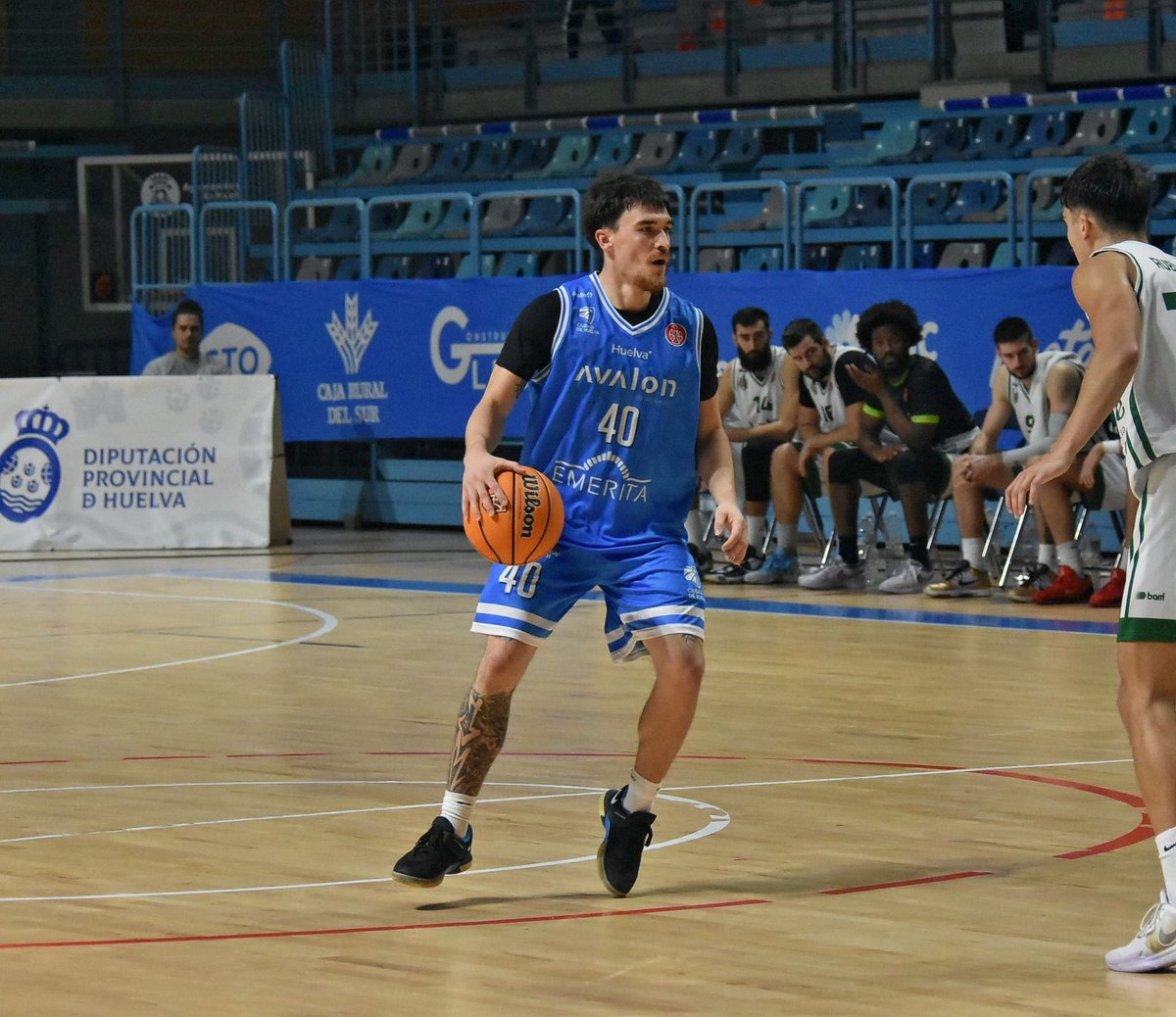 Former Tennessee High and King University star Michael Mays is playing professionally in Spain as he's putting up strong numbers for  Ciudad de Huelva of the 28-team Segunda FEB League.

heraldcourier.com/sports/high-sc…