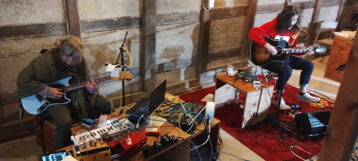 hiiragi_ing's tweet photo. ↓ 12.01.2025 live performance 
https://t.co/2wNpSykgW9

#Experimental #DeepListening #Ambient #ssw https://t.co/K45Okac77r