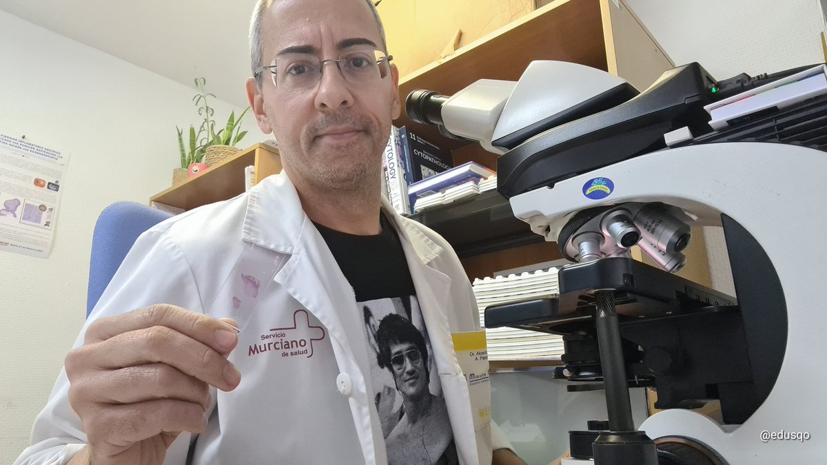 edusqo's tweet photo. 🔬What happens after a biopsy is processed by histo/cytotechs?
▫️A medical doctor called pathologist is the one in charge of studying it under a microscope 🔬
▫️A careful evaluation and interpretation of the cellularity 👀 will allow a diagnosis.
#EveryDayPathology @ESP_Pathology https://t.co/mBuVy3fTQz