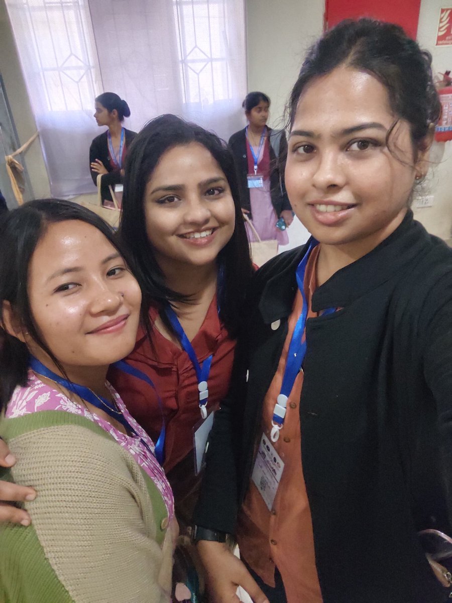 BlurredBiba's tweet photo. @emeast_1_0 attended ππ Dept of Psychiatry. Looking forward to collaborative sessions with Psychiatry Emergencies as well in near future ! Future of Emergency Medicine in Northeast India looks strong in upcoming years πͺ #agmc #psychX #medX #rubiscotalks #residencylife https://t.co/JI5nruHUgE