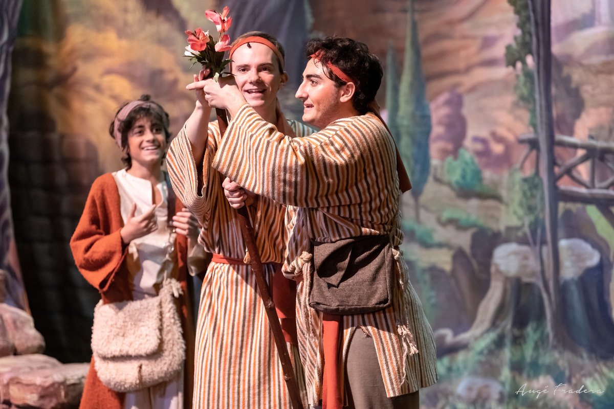 💫 Els personatges dels #PastoretsMataró s'acomiaden aquest diumenge...

🎭 Vine a acompanyar-los a l'última representació de l'espectacle...

🎟 Encara queda alguna entrada 👇 
salacabanyes.cat

📸 <a href="/bautadivori/">Bauta d'ivori</a>