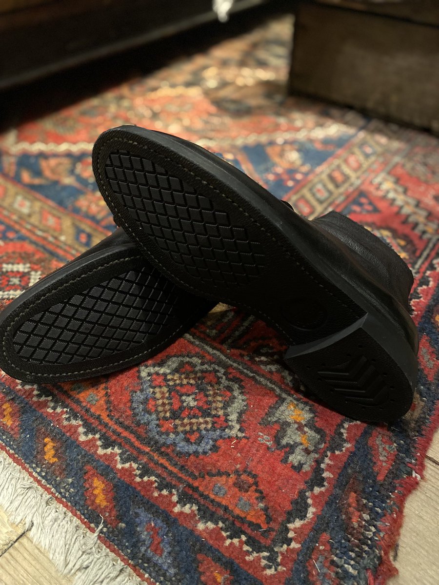 confect_kitte's tweet photo. Restock

forme

Molder (Buffalo Calf)

BLACK

Type Goodyear welted / Rubber

SIZE 4 1/2, 5

僅かにですが、再入荷致しました。
お探しのお客様はお早めにどうぞ。

#CONFECT
#forme
#KITTE
#KITTE丸の内
#Molder
#モルダー
#東京駅
#TOKYOSTATION https://t.co/dPjqgZE1KI