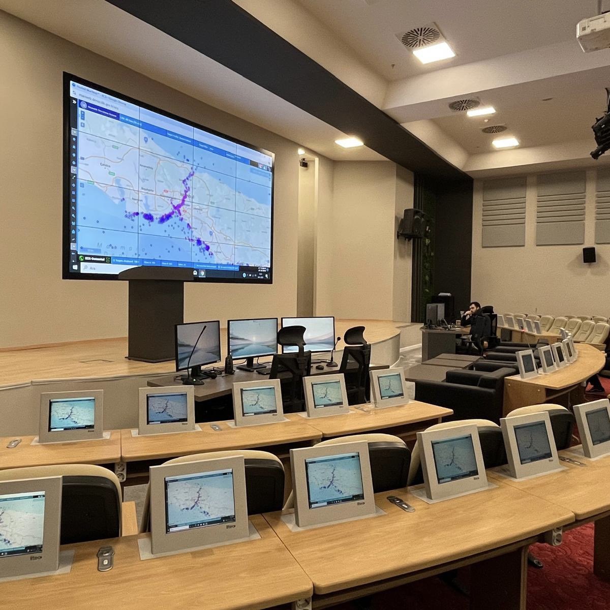 YERLİ VE MİLLİ NAVTEX SİSTEMİ İLE DAHA GÜÇLÜYÜZ

Ulaştırma ve Altyapı Bakanı #AbdulkadirUraloğlu, Türkiye’nin deniz haberleşmesinin yerli ve millî NAVTEX sistemi ile güçlendirildiğini duyurdu.

Deniz Haberleşme Sistemlerinin Modernizasyonu Projesi kapsamında #Aselsan tarafından