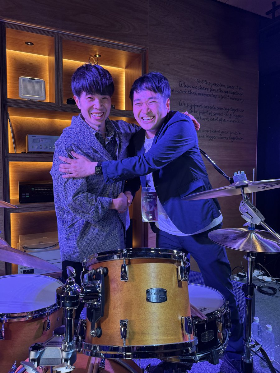 masaakiwaki9981's tweet photo. 遅ればせながら。山口智史くんという、1人のミュージシャンのために作った、世界初の声で叩けるドラム。昔からの友人で、これまでの葛藤を聞いていただけに、会場で完全に涙腺崩壊しました…

この1人のために開発した楽器が、これまでドラムを叩くことを諦めていた多くの人たちの希望にもつながっていくんだろうなと。

いつかステージでさとしくんの勇姿が見れたら。皆さん応援ください！