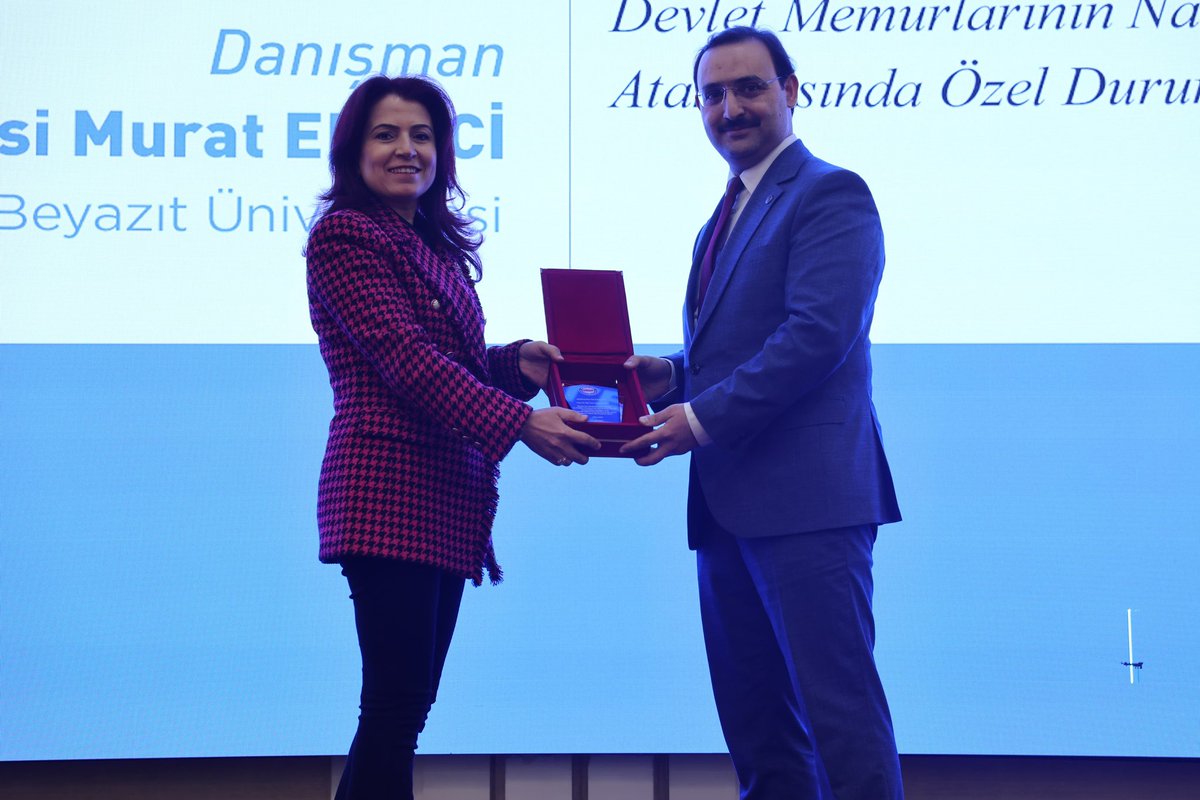 Öğrencimiz Memur-Sen’in tez ödüllerinde birincilik ödülü aldı. 

Bu yıl 4'üncüsü düzenlenen ve yüksek lisans kategorisinde 31 çalışmanın yarıştığı 2024 yılı Memur-Sen Tez Ödülleri kapsamında Fakültemiz İdare Hukuku Anabilim Dalı öğretim elemanı Dr. Öğr. Üyesi Murat EKİNCİ'nin