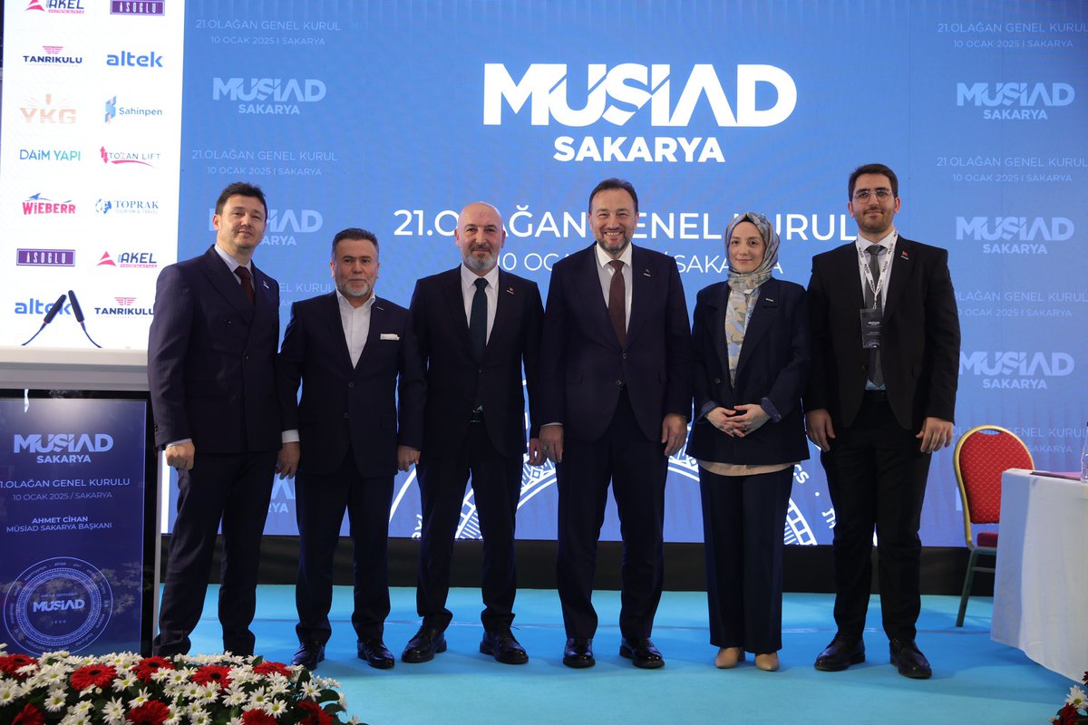 AtasoyMelih03's tweet photo. Görev süremizin sonuna gelerek bayrağı devrettik. Bu süreçte genel merkezimizde ve şubemizde birlikte çalıştığım ağabeylerime ve kardeşlerime teşekkür ederim.

Ayrıca Genel Kurulumuzda Divan Kurulu üyeliği görevim sebebiyle başkanlarıma ve üyelerimize teşekkür ederim. https://t.co/uZfn7zSPdO