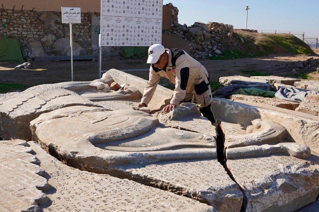 ⭕️ Destroyed by Islamic State fighters, Iraq’s ancient Nimrud site is becoming whole again. Archaeologists are painstakingly putting together artefacts at Nimrud shattered by Islamic State jihadists, undaunted by the colossal task.
ℹ️ scmp.com/lifestyle/arts…