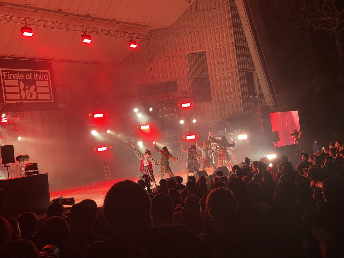 1069_TEE's tweet image. CCで終わらないライブは最高だなぁ
お疲れ様、ありがとう