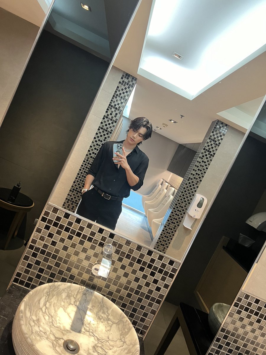 ohmpawatt's tweet photo. Ready🎉 #ITSSKINxOhmPawatParty https://t.co/6MeqCsTvaZ