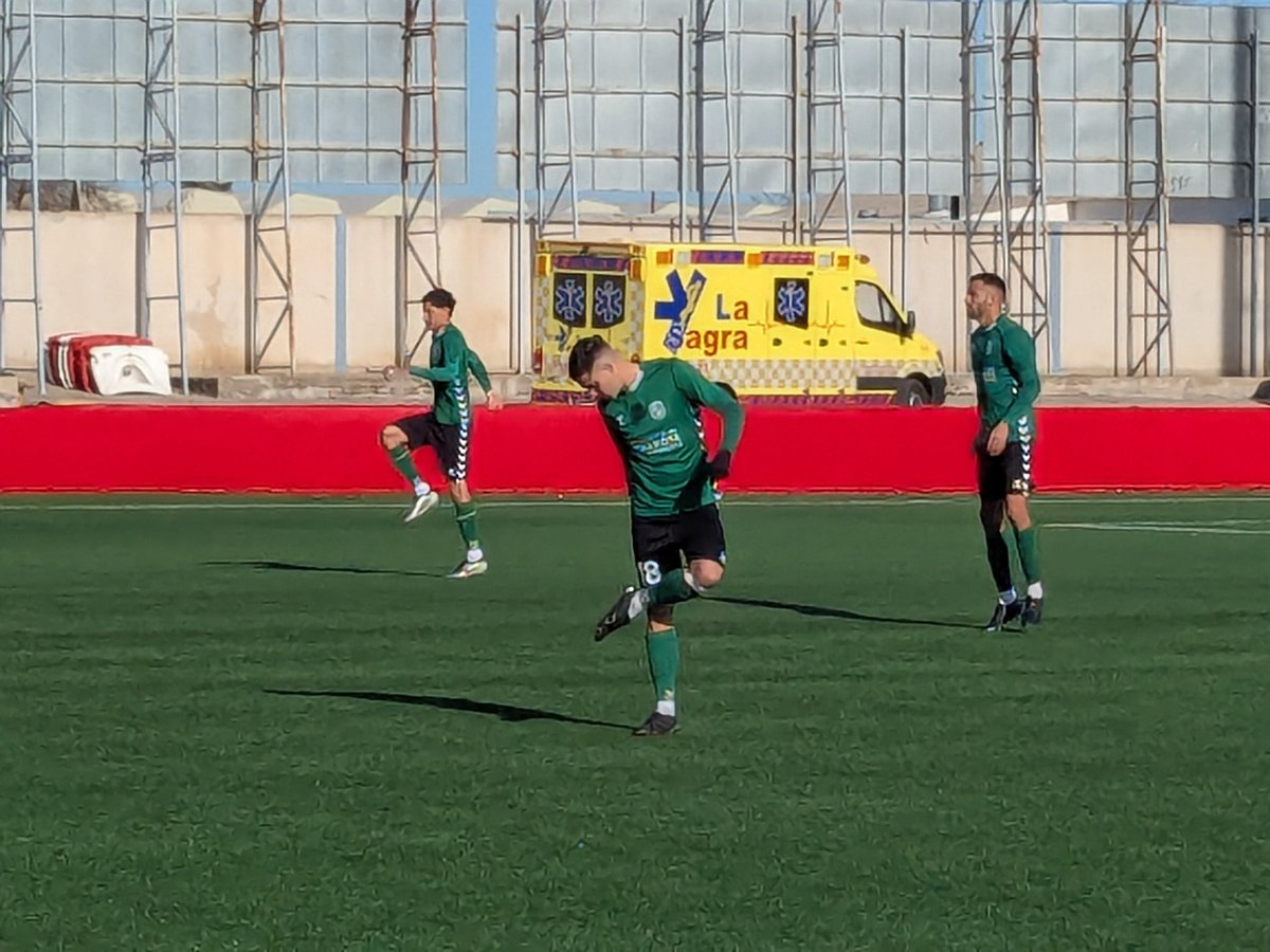 Lanzarote666's tweet photo. @unionsuryaiza Defending well and dangerous with the counter attack https://t.co/lqQngRyqXP