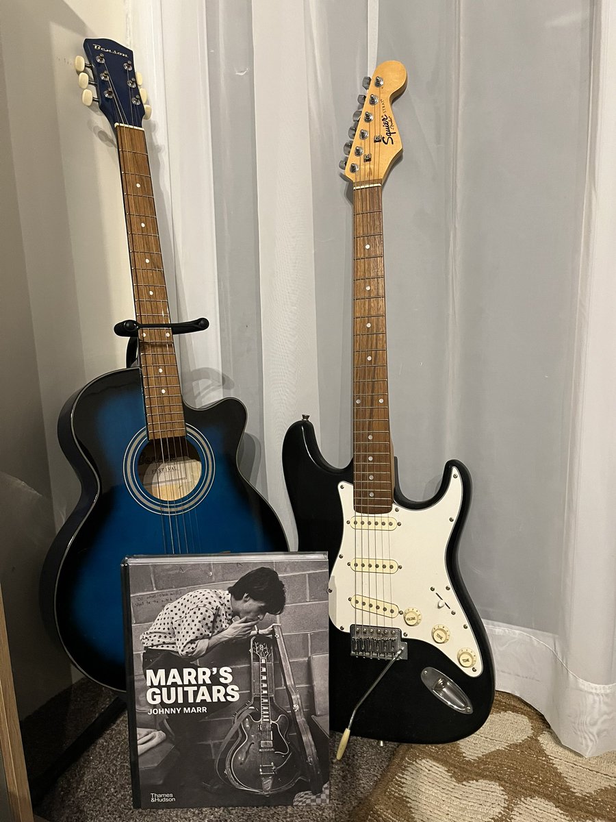 Finally got my hands on a copy of Marr’s Guitars by <a href="/Johnny_Marr/">Johnny Marr</a> it’s a thing of beauty ❤️🎸#johnnymarr #marrsguitars #guitar #book #musician