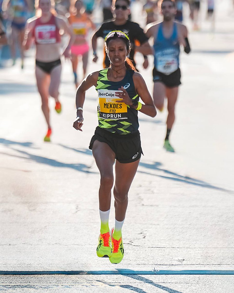 🌟 En préparation pour un marathon dans quelques semaines, Mekdes Woldu a signé un chrono de 31'43 (record en 31'25) sur les 10 km de Valence, pour sa première course depuis les JO de Paris en août !

⏱️ 𝐓𝐎𝐏 𝐏𝐄𝐑𝐅𝐒 🇨🇵 :

➡️ Mekdes Woldu : 31'39
➡️ Philippine de la Bigne :