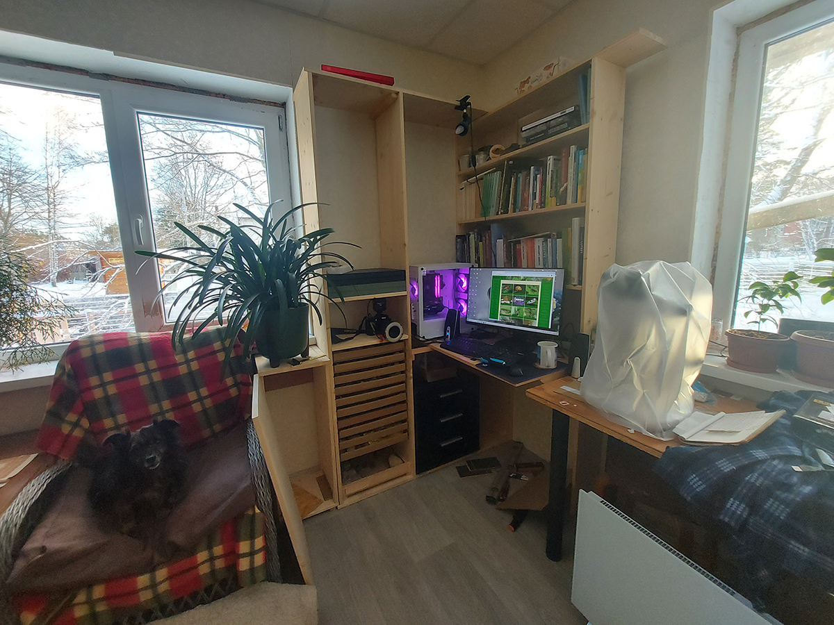 Kamēr ārā sniegs un tumšs, tikmēr istabas stūrī pamazām top paleo, ģeo, entomoloģiskais stūrītis.