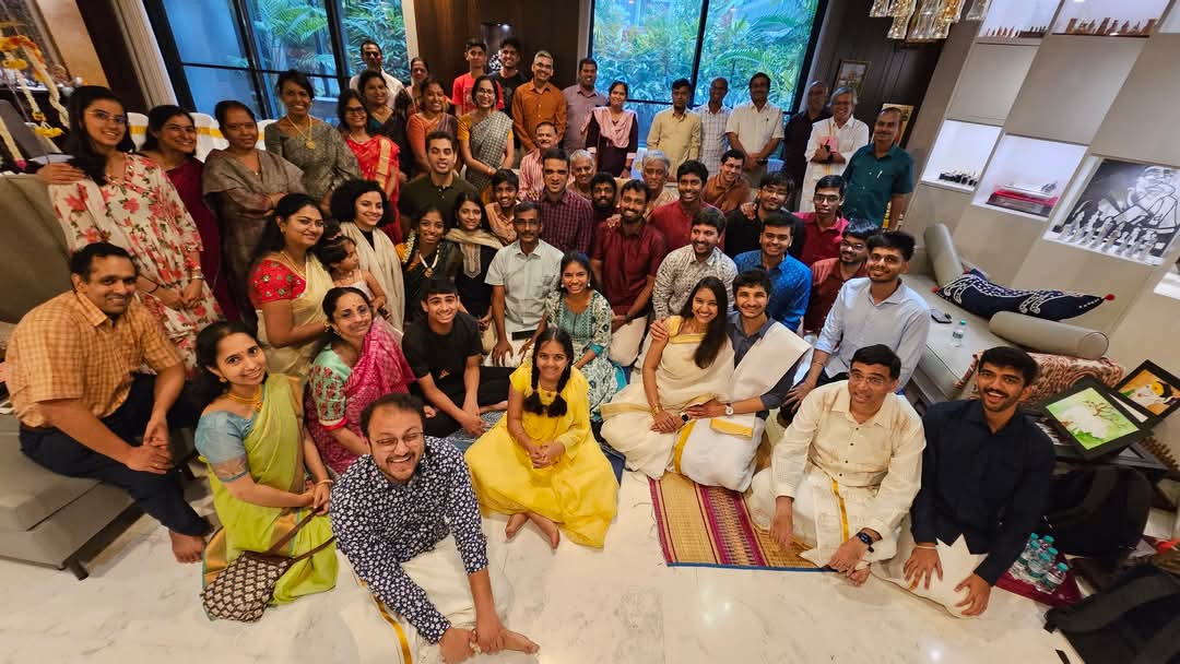 chesscom_in's tweet photo. Chess stars galore! 

📸 @ChessbaseIndia https://t.co/A0tm429Qrl