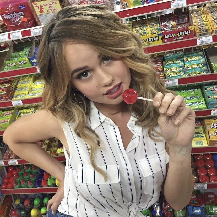 clikkiebit's tweet photo. Sorry I haven't been active I've been sleepimg and binging insatiable. #Hyperfixated https://t.co/1grkt6Iymj