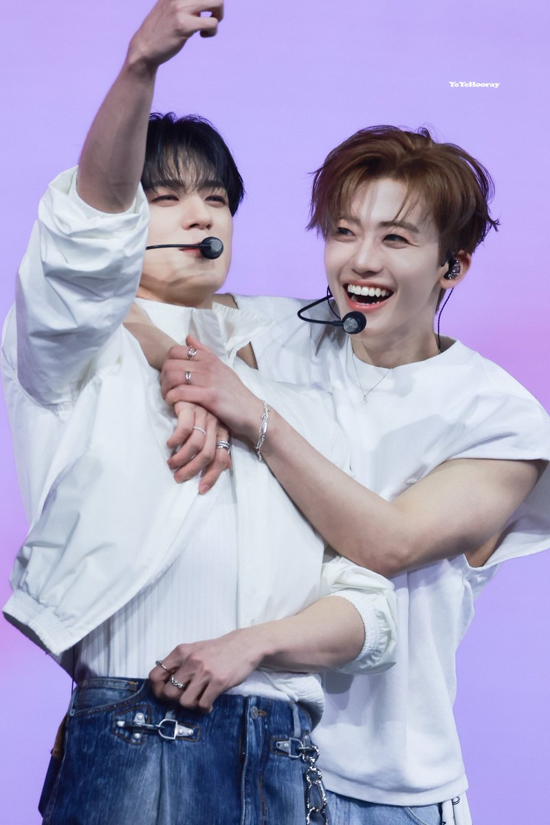 YeYeHooray's tweet photo. 250112
😆

#제노 #나재민 #minno #nomin #젠잼 #잼젠 #노민 https://t.co/GPdjUoGszk