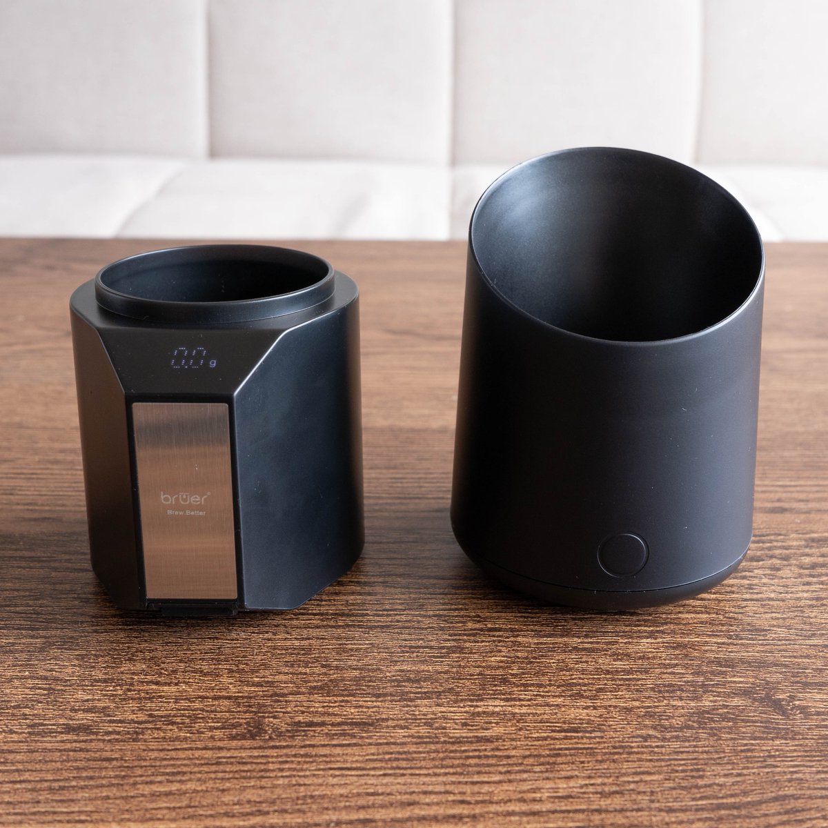 BasicBaristaAus's tweet image. We posted a full YouTube video of the Subminimal Subscale and even compared it to the Bruer Digital Dosing Cup 💥
Watch it on YouTube Now!
youtube.com/watch?v=Ac3HQ2…
#coffeegear #subscale #coffeeyoutube