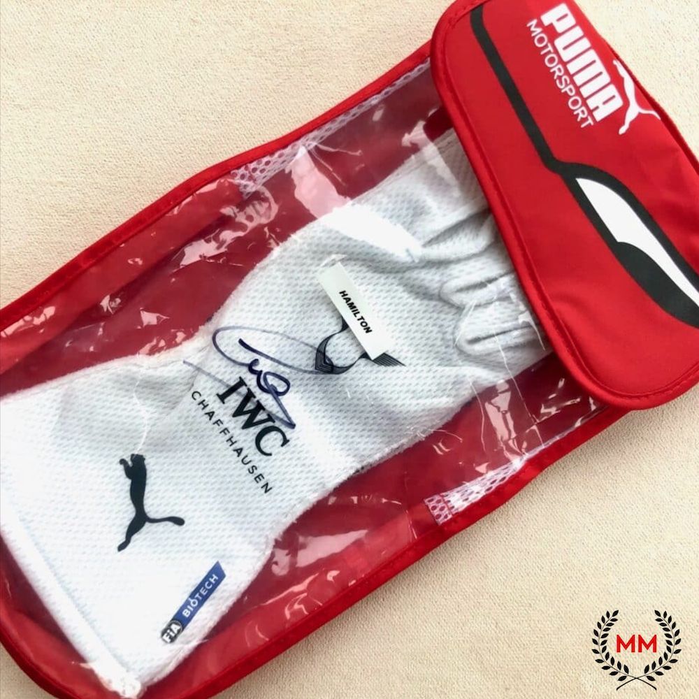 MotorsportMemo1's tweet photo. Lewis Hamilton 2020 season spare race gloves with Biotech and hand signed Puma carry bag 

In 2020, the teams headed for Barcelona pre-season testing with the threat of a pandemic looming.

https://t.co/8mb9wTfGGi 

#motorsport #memorabilia #motorsportmemorabilia #lewi… https://t.co/C6mH5LLPbt