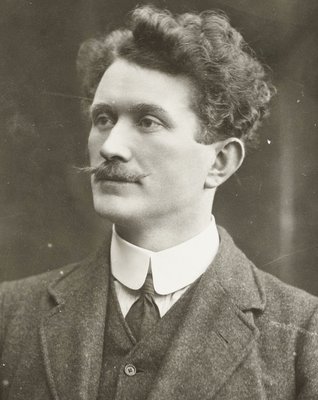 #OnThisDay 1885 Thomas Ashe was born in Kerry. Ashe was a member of the IRB, Gaelic League &amp; was a founding member of the Irish Volunteers. Despite being outnumbered, Ashe led a very successful attack on an RIC Barracks in Ashbourne during the Easter Rising. 
#Ireland #History