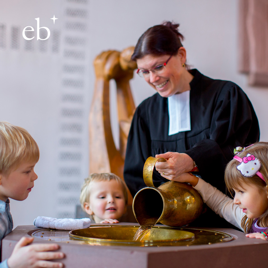 #Taufe ist doch die coolste Art in eine Gemeinschaft aufgenommen zu werden.😊 Oder wie denkst du darüber? 🤨