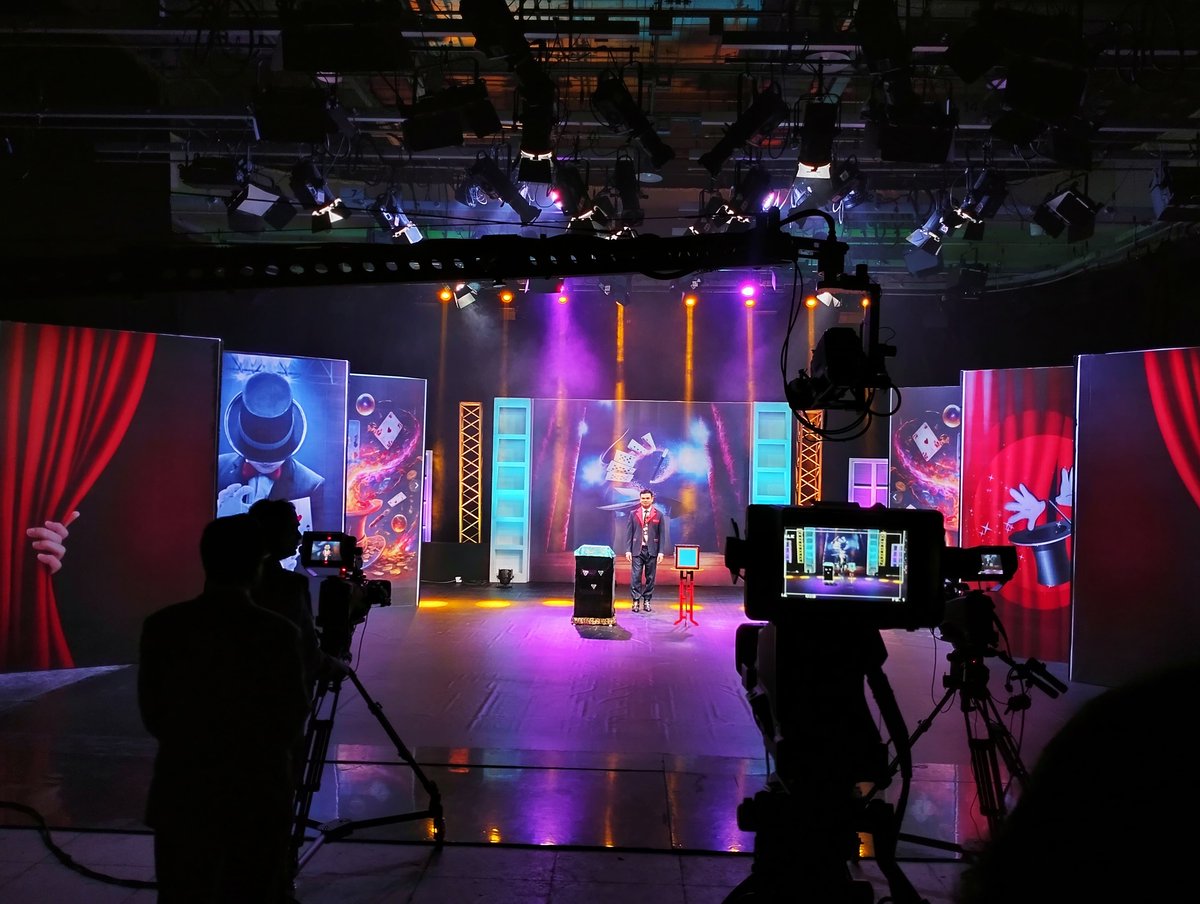magiceventbd's tweet photo. 🪄"Magic Show"🎩Program will be broadcast Sunday(12-01-2025) at 🥰05:35 P.M.🇧🇩(Bangladesh time).📺@btvbangladesh & BTV World Live, TV Channel of Bangladesh🇧🇩https://t.co/iKhs6vU2ec🌹
🔍#BTV #Btventertainment #BTVNews #magicshow #magicianomarsharif #tvshow #magicartist #Dhaka #BD https://t.co/hxG52L2CEf