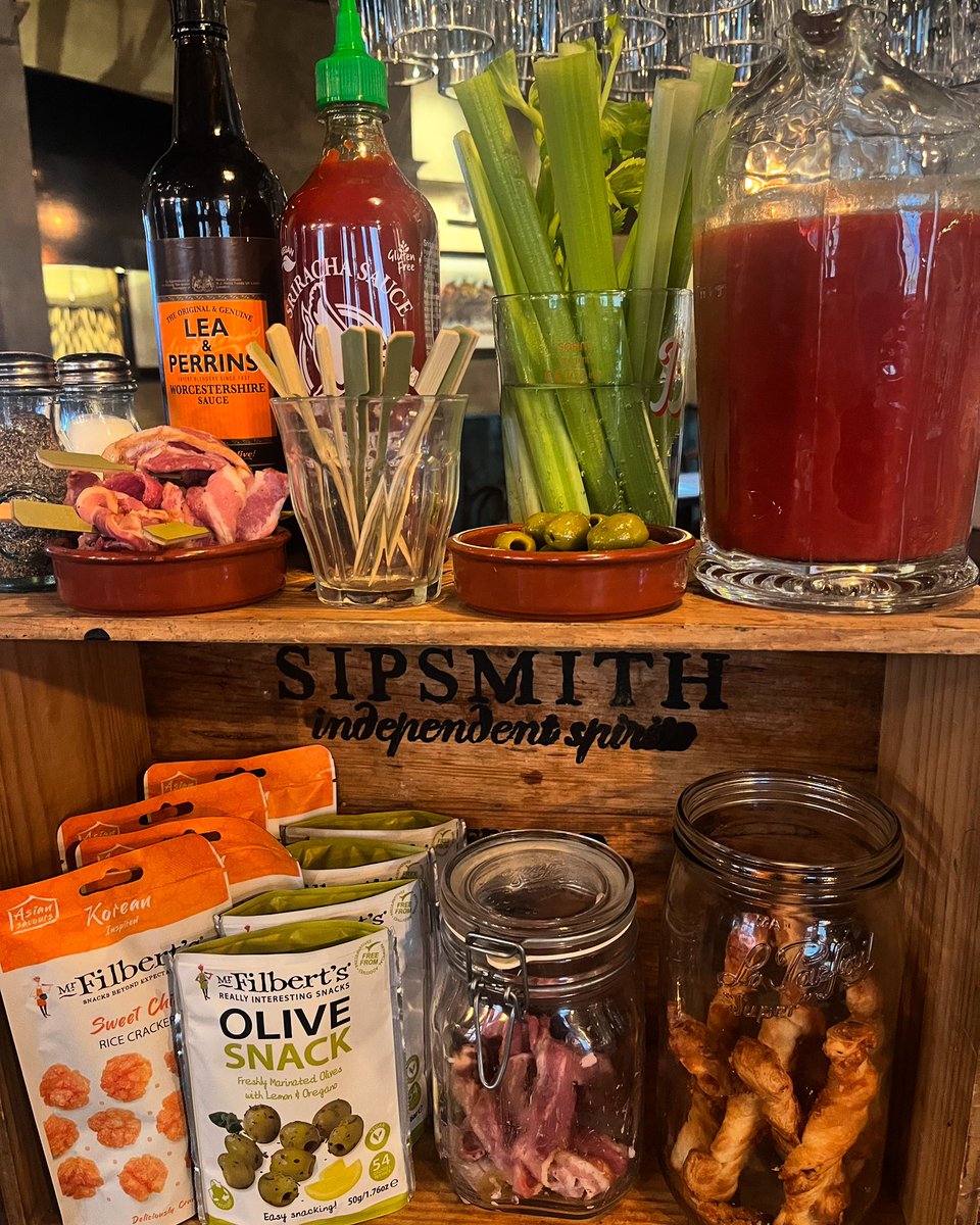 You say tomato, we say Bloody Mary and apparently and Bloody Mary a day keeps the stress away. #bloodymary #sundayfunday #lazysunday @youngspubs