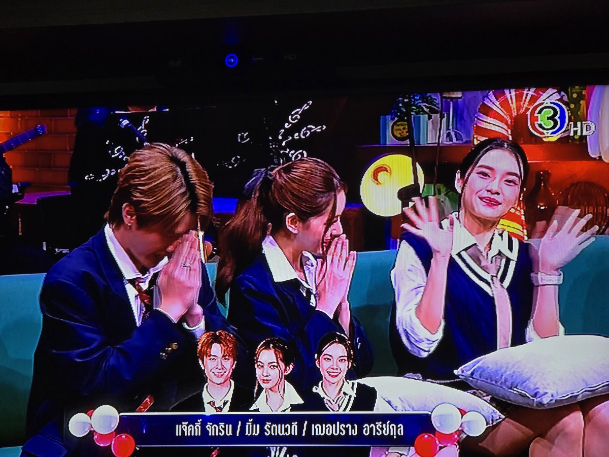 Yoru0013's tweet photo. พิเฌอใน Hollywoodgamenight น่าร้ากกกก

#CherprangAreekul https://t.co/pw4JmjOgXW