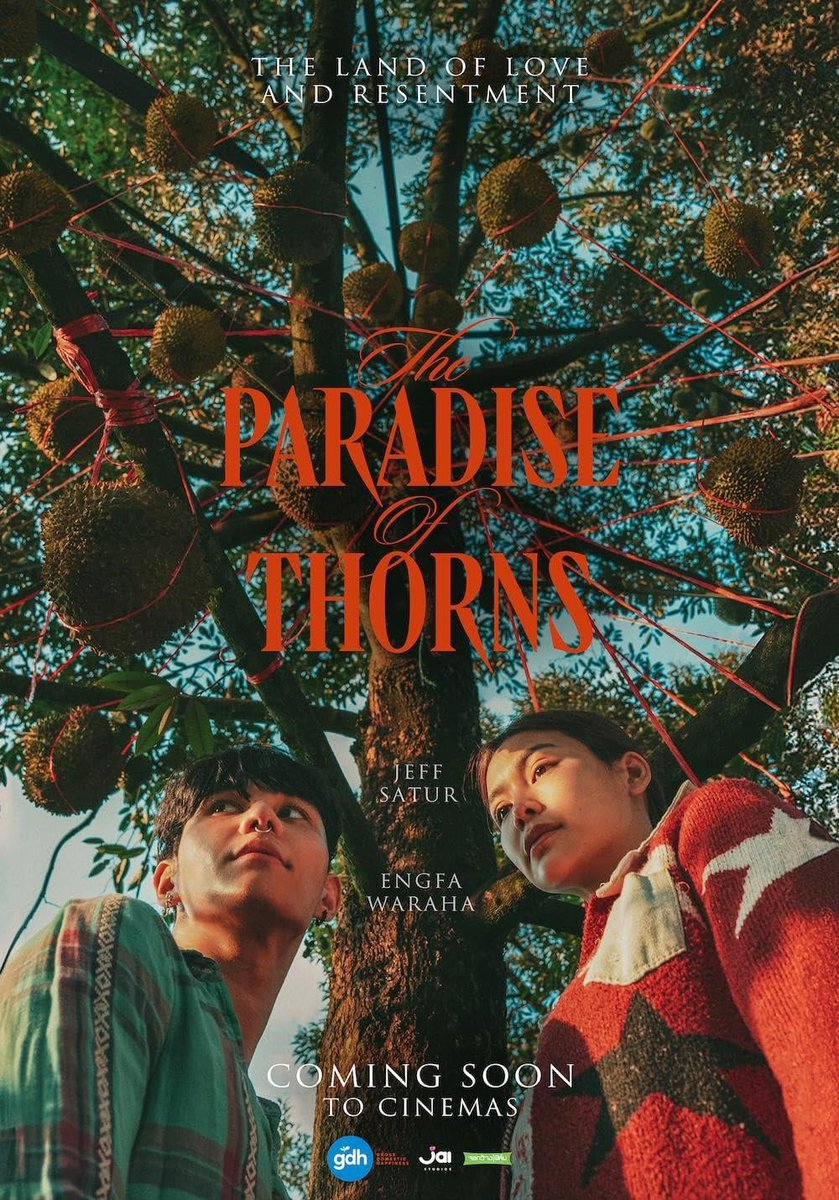itsaysimp's tweet image. aggressive reminder that The Paradise of Thorns is by the same director, writers, cinematographer, music composer, and even casting director as I Told Sunset About You. just saying.