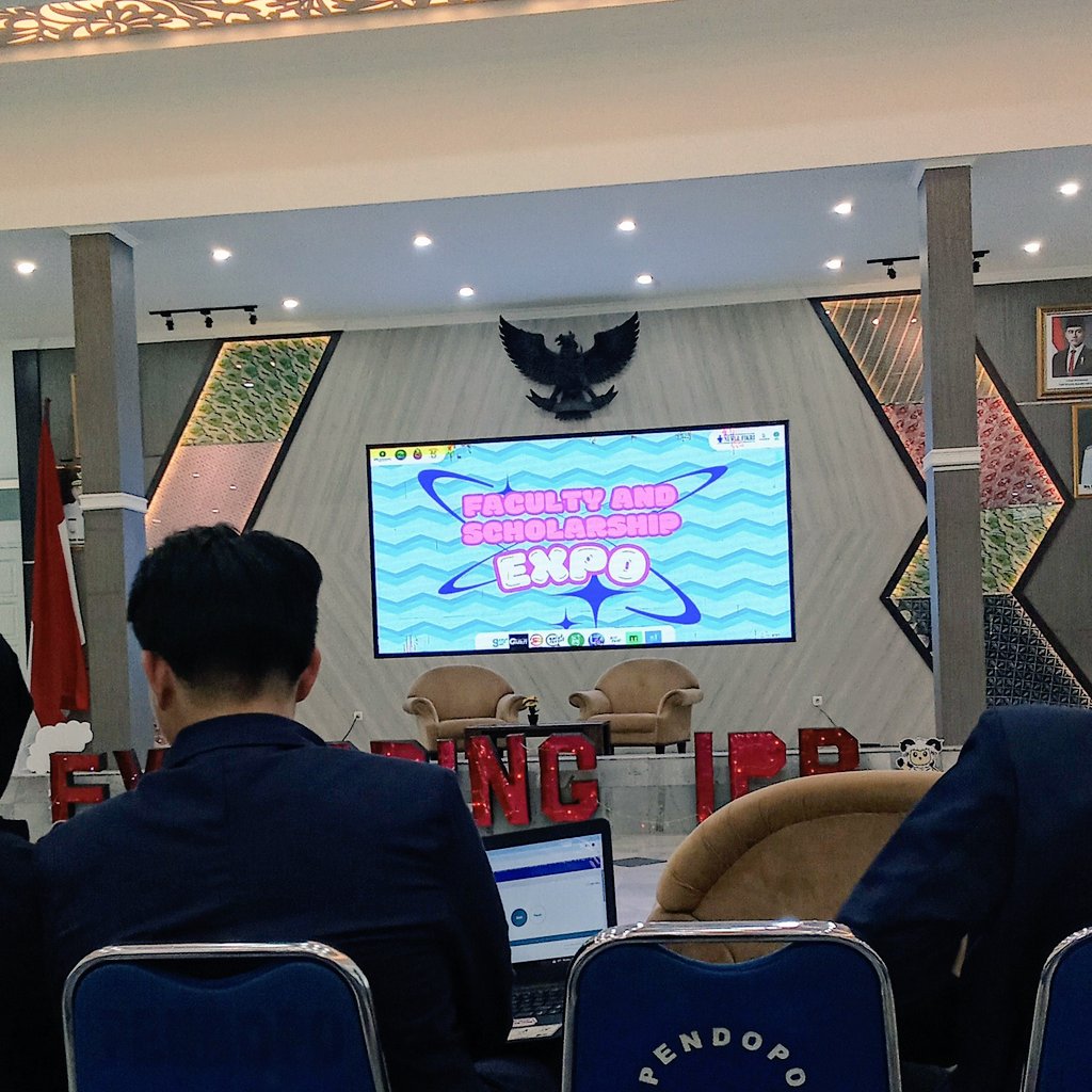 eunoia8p's tweet photo. weekend ku minggu ini seru banget karena bisa ikut "Exploring IPB 2025" ! 🙆🏻‍♀️ this is so exciting 🤩🫵🏻 selain dapet banyak wawasan baru tentang IPB University, aku juga dapet temen baru disini yeay🕺🏻rate hari ini 9/10 ! ⭐
@HIMAGarutIPB
#AyoMasukIPB 
#ExploringIPB2025 
#HimagaIPB https://t.co/niN2IzUofS