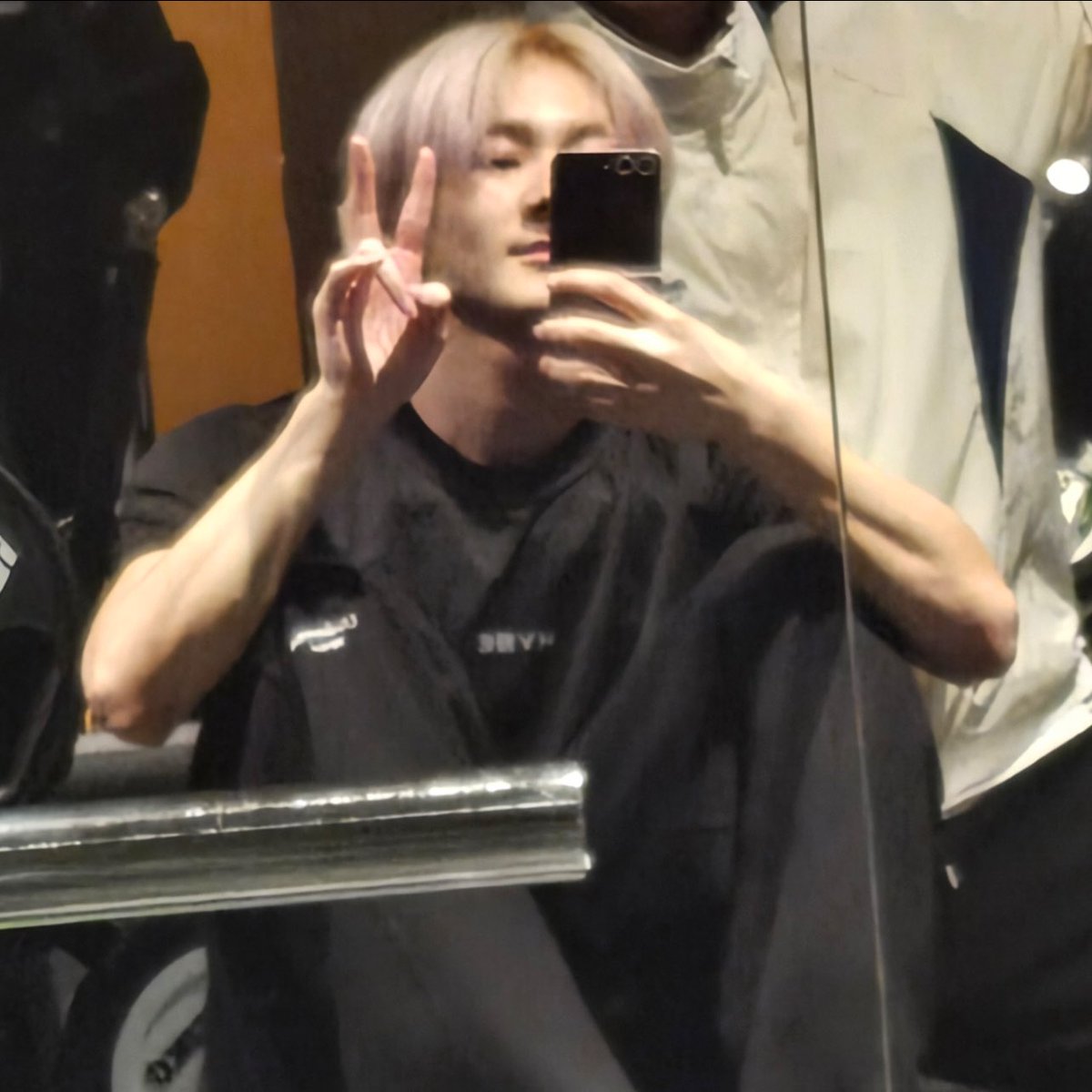 พี่จองวอนเสื้อยืดดำ HYBE สร้างเรื่องละ ไแ่เชี่ยยขนลุกปู่คักเอ้ย 😭😭😭😭