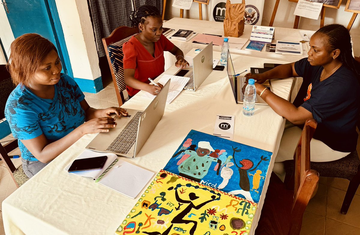 PascaleGaby's tweet photo. Quelle fierté de voir cette jeune équipe diriger avec succès la @MaisonMemoire que j’ai fondée en 2019 avec le soutien de la famille, amis &amp; partenaires. Grâce à leur énergie &amp; leur engagement, l’organisation continue de contribuer à la reconstruction des communautés et du pays🇨🇫 https://t.co/XYdc0r8vtA