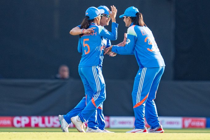Priya Mishra with wicket number 3 for TeamIndia 👌 📹 Credits: Twitter/BCCIWomen