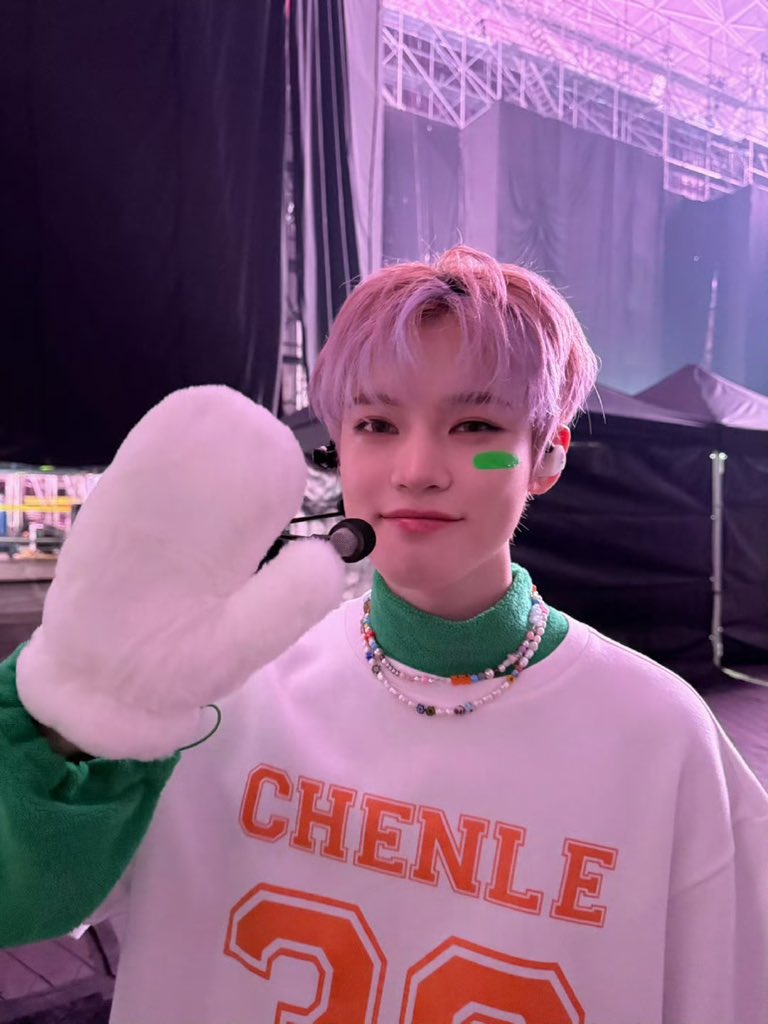 tiny_Iele's tweet image. chenle is the cutest ever