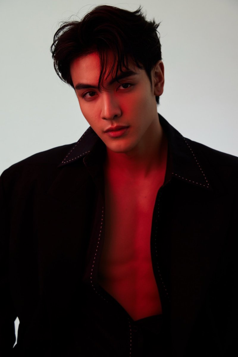 ChenRcj's tweet photo. I see red https://t.co/q3zoiuF4ra