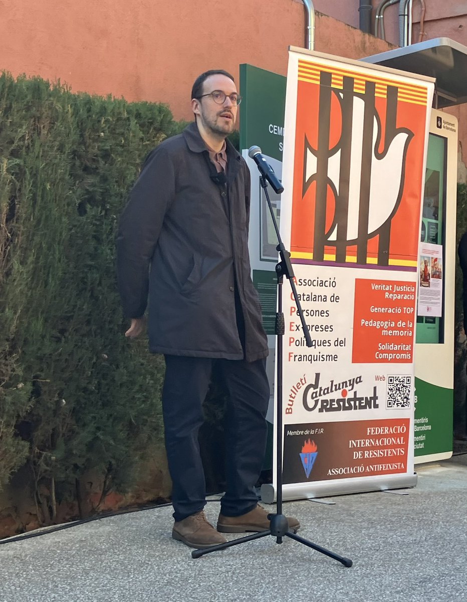 Immolats per la Llibertat a Catalunya (@immolats_cat) on Twitter photo 1.
11/01/25
Cementiri Sarrià
#MemòriaDemocràtica
Inauguració d’una placa en record dels #MàrtirsDeSarrià, la darrera resistència republicana contra el cop d’estat de Pavía el gener de 1874
Intervencions:
M. Trepat <a href="/CementirisBCN/">Cementiris de Barcelona</a>
C. Vallejo <a href="/Exprespol/">Persones Ex-preses Polítiques del Franquisme</a>
J. Muñoz #ICUB
<a href="/alex_pocino/">Alex Pocino Perez</a> 1.
11/01/25
Cementiri Sarrià
#MemòriaDemocràtica
Inauguració d’una placa en record dels #MàrtirsDeSarrià, la darrera resistència republicana contra el cop d’estat de Pavía el gener de 1874
Intervencions:
M. Trepat <a href="/CementirisBCN/">Cementiris de Barcelona</a>
C. Vallejo <a href="/Exprespol/">Persones Ex-preses Polítiques del Franquisme</a>
J. Muñoz #ICUB
<a href="/alex_pocino/">Alex Pocino Perez</a>