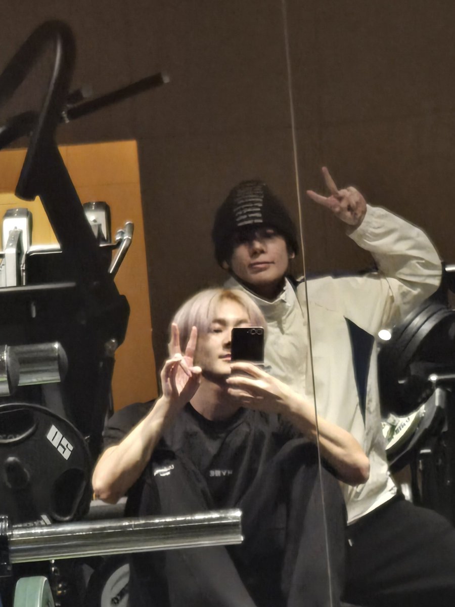 txt_sarangdan2's tweet photo. 엔하이픈 정원 위버스 태현이 ♡ https://t.co/HThvh6CdIP