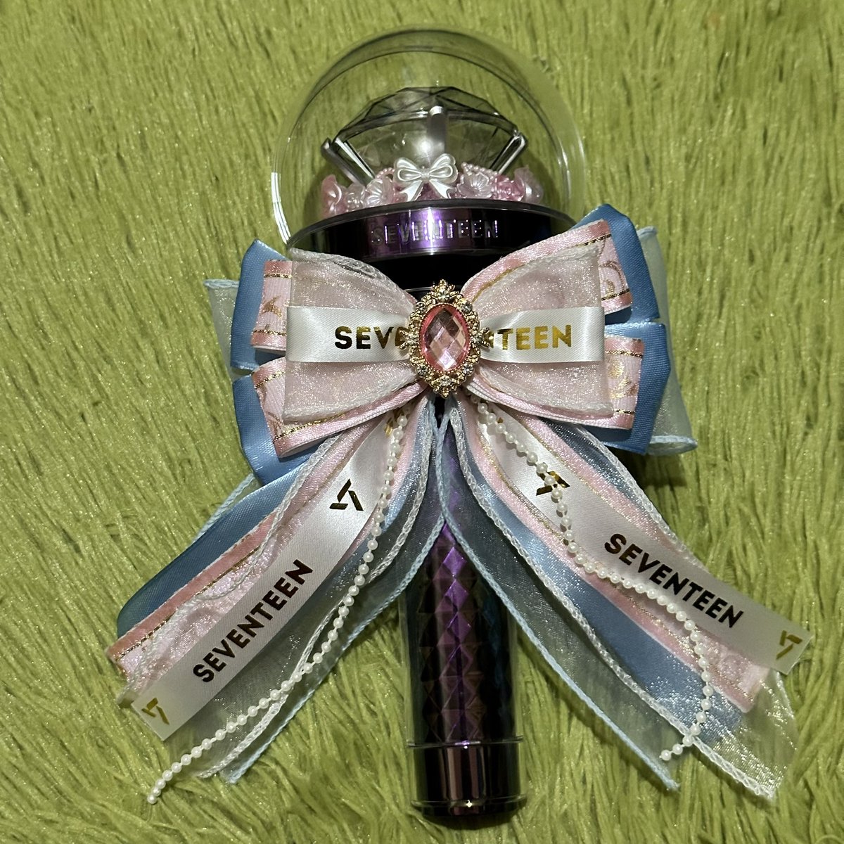 mgyu0406_'s tweet photo. Aaaa ready na ready na ang aking caratbong for concert. 🥹❤️

Thank you, @handeeworks for accommodating my request and for a hassle-free transaction. Ang pretty ng pagkakagawa ng ribbon. 🥹💕 #beanieproof https://t.co/fc3BEeW8s6