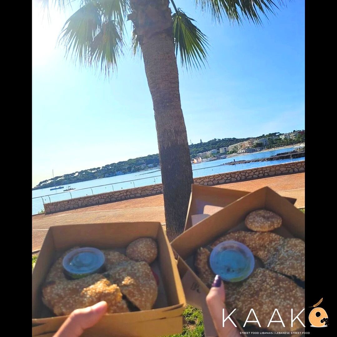 KaakeFrance's tweet photo. Janvier 2025 | 12 a 18°C | Un petit-déjeuner de chez Kaaké ® sous le soleil ☀️ et les palmiers 🏝️ de la côte d'Azur 🇫🇷

January 2025 | 12 to 18°C | Breakfast from #Kaaké ® under the French Riviera's 🇫🇷 sun ☀️ &amp; palm trees 🏝️
#antibes #france #monaco #cannes #nice #frenchriviera https://t.co/ycpzBAZ9Gk