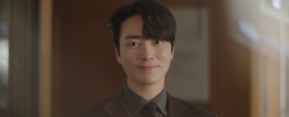 iconickdramas's tweet photo. The way I fall deeper in love with him with every episode #LoveScout https://t.co/DNL2dX6WxR