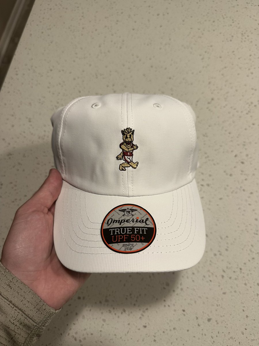 SoonerDeadOKLA's tweet photo. I have 14 Imperial Performace hats! 

One Size Fits All 

$40 - First Come First Serve!! https://t.co/1hySLyLSMA