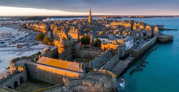 Superbe vue de Saint-Malo en Ille-et-Vilaine #Bretagne #MagnifiqueBretagne #BaladeSympa #MagnifiqueFrance