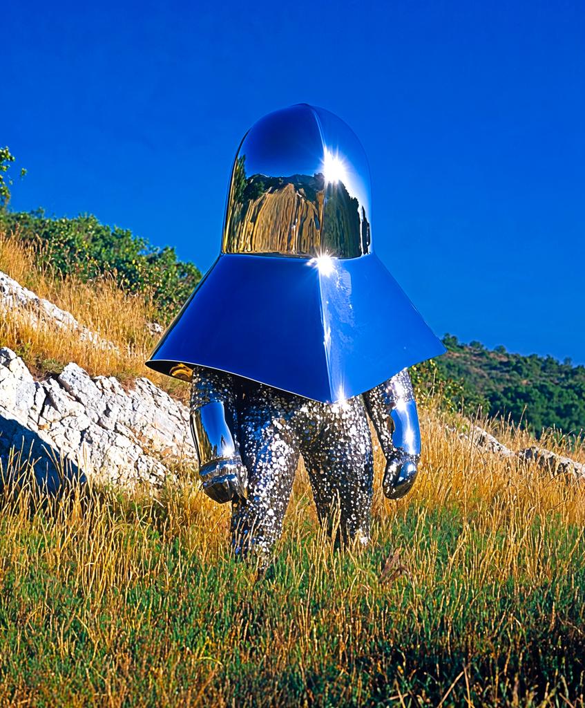 wear your favorite helmet and drink your water, now!