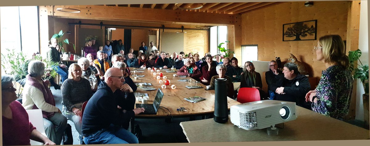 Veel belangstelling vanmiddag voor de informatiebijeenkomst over onze nieuwe locatie #Grootstal.  A.s woensdag is er herkansing voor wie meer wil weten over #zelf #duurzaam #eten verbouwen. 
Meer info en opgeven: lingezegen.herenboeren.nl

#nijmegen #malden #wijchen #herenboeren
