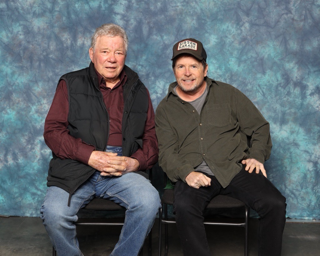 Two legends, one epic moment 👏.

Michael J. Fox and William Shatner got together at #FANEXPONewOrleans for the ultimate crossover we didn't know we needed 🤩.