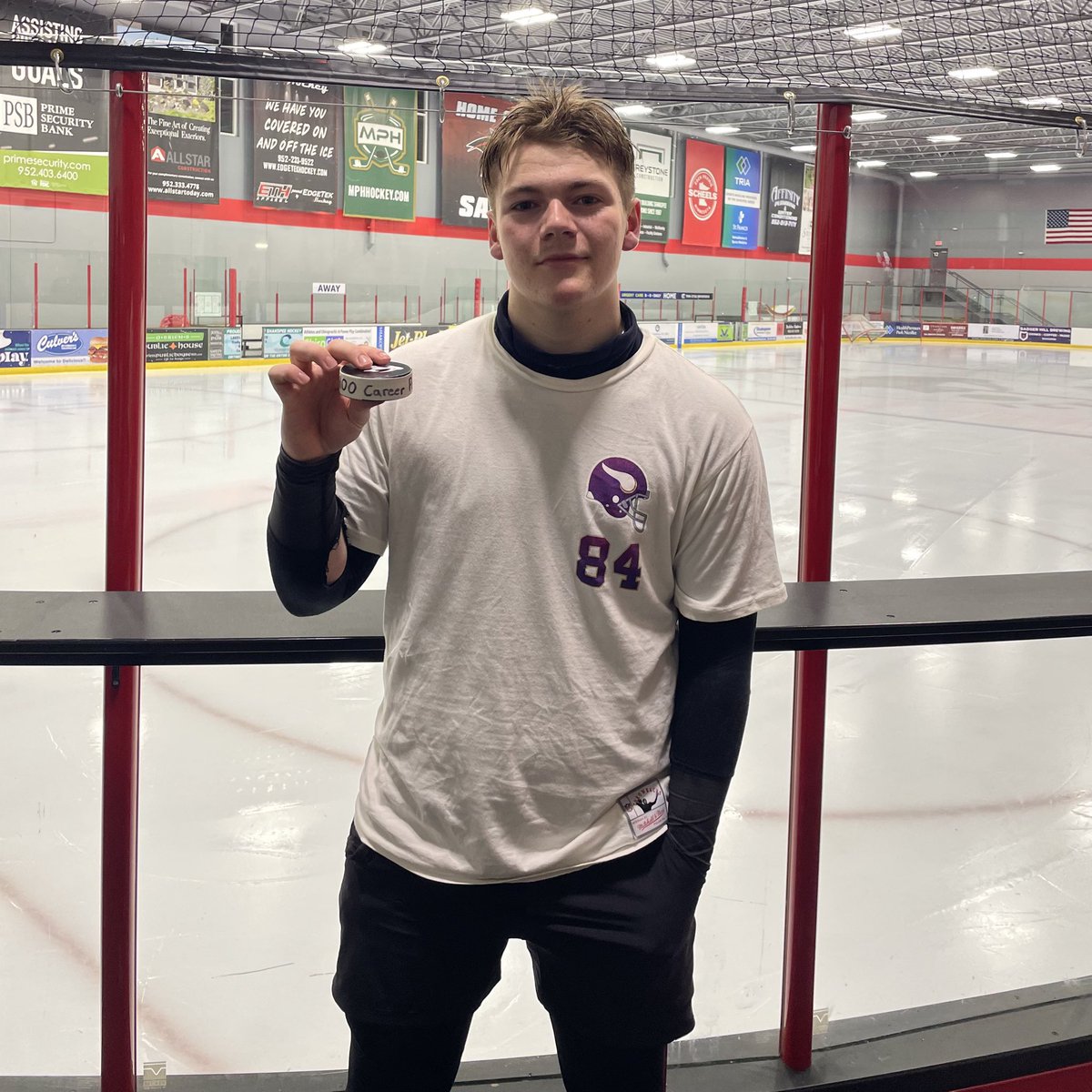 We are celebrating a milestone moment. Junior, Defenseman, Captain, #27, Carson Steinhoff recorded his 100th career varsity point this weekend. Read that again. The sky is the limit for our on and off the ice leader. #saberpride🐾 #weusour