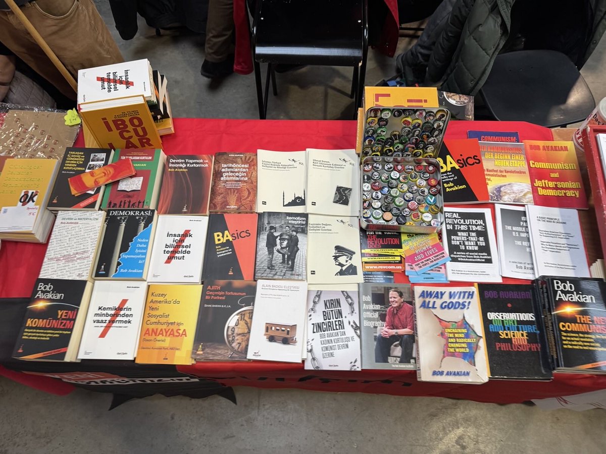 Ayrışım Yayınları olarak 11 Ocak tarihinde Berlin'de düzenlenen Rosa Luxemburg Konferansında kitaplarımızla yerimizi aldık.