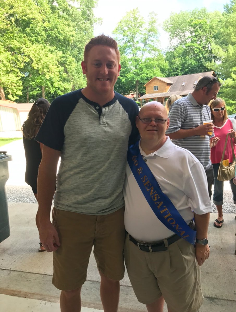 CoachCangany's tweet image. We lost an amazing man this week. Ralph Lux was one of the most loyal & dedicated men that I’ve ever met.
He loved his family, friends, and Mohawk Basketball with everything that he had!
I’m so fortunate that I had a chance to lead the Mohawks with Ralph Lux as my manager!
